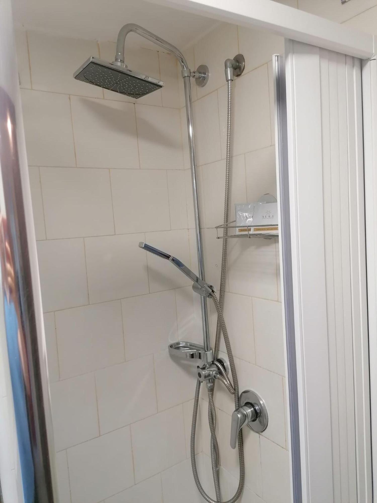 Metropolitan Station Room Lift Νάπολη Εξωτερικό φωτογραφία